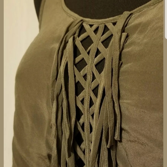 BCBGMaxAzria Mura New Dusty Olive 100% Silk NWT Size XXS - Picture 4 of 8